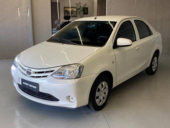 TOYOTA ETIOS 1.5 X SEDAN 16V FLEX 4P MANUAL TOYOTA ETIOS 1.5 X SEDAN 16V FLEX 4P MANUAL